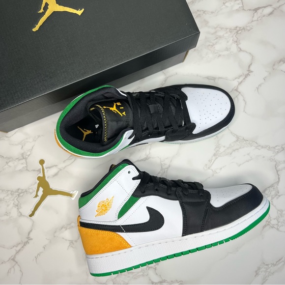 Nike Air Jordan 1 Mid SE ☘️ - Picture 7 of 15